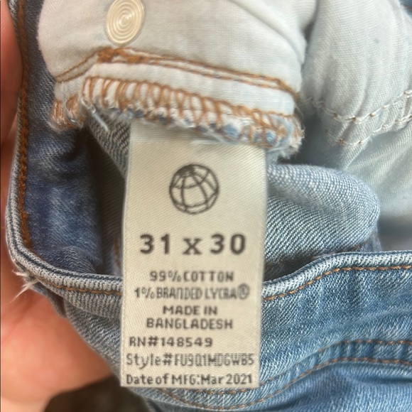 Free Planet Distressed Stretch Jeans — 31x30 Medium Wash - Picture 10 of 10